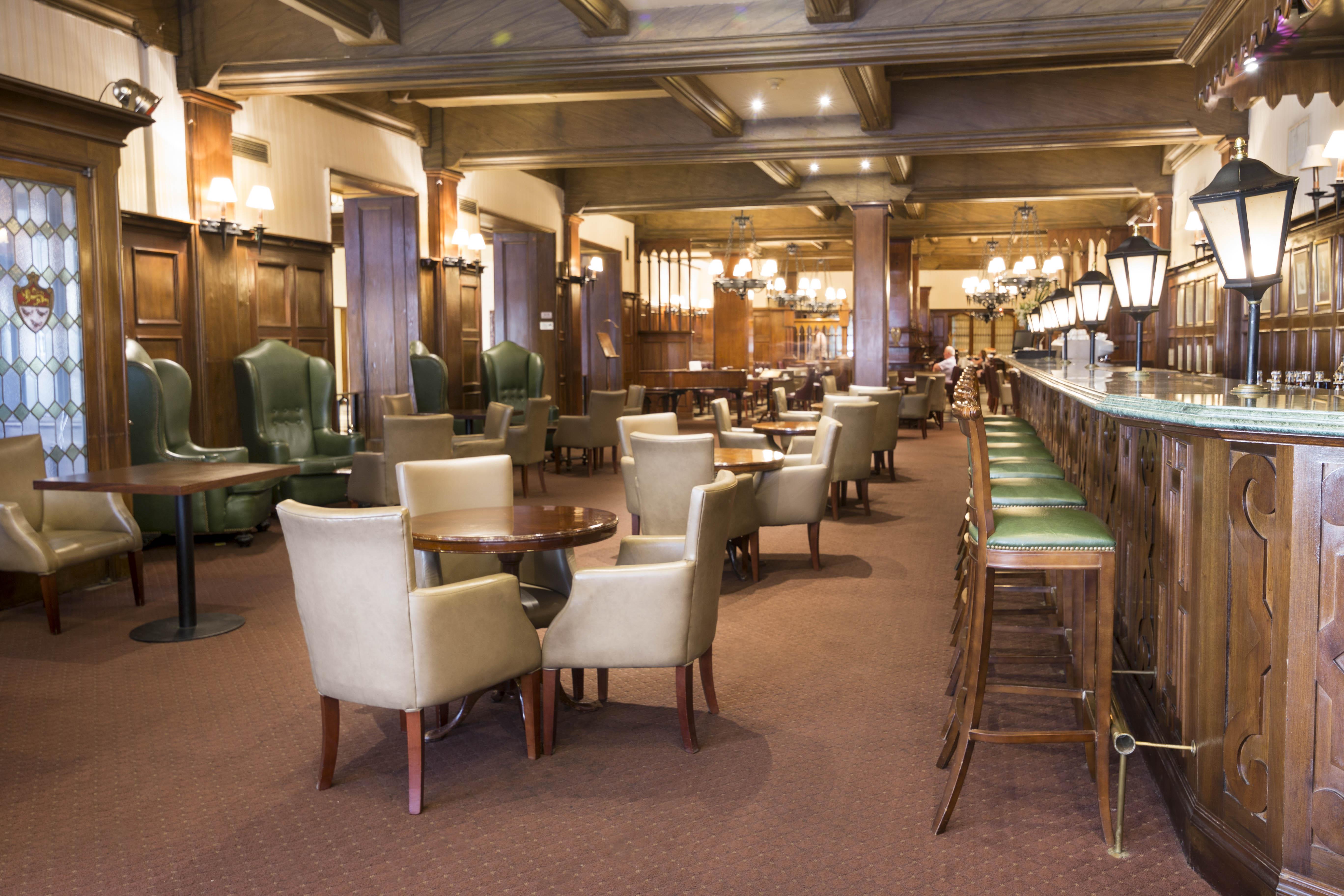 Claridge Hotel Buenos Aires Zewnętrze zdjęcie The bar at the 2010 Olympics