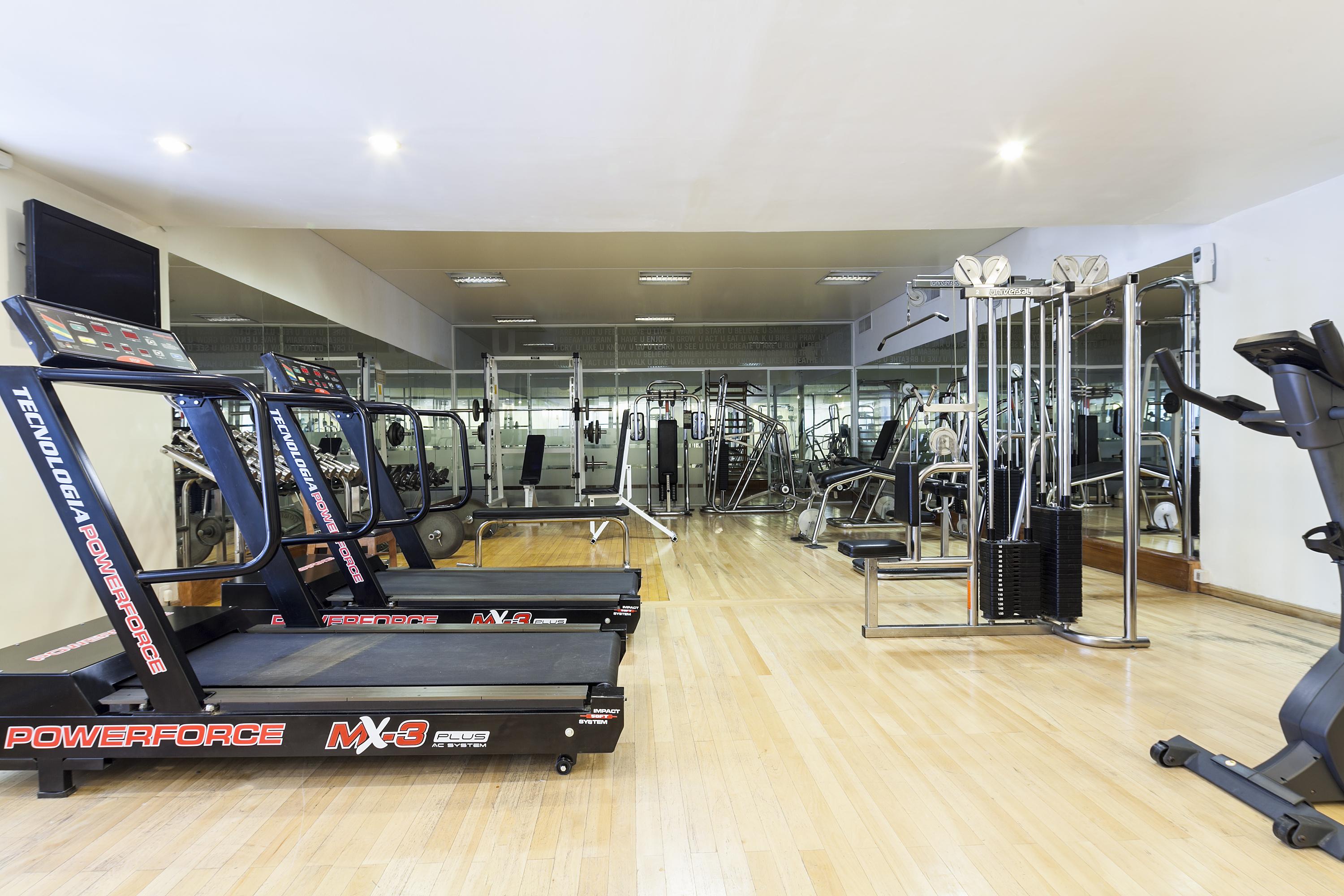 Claridge Hotel Buenos Aires Zewnętrze zdjęcie The gym at the hotel