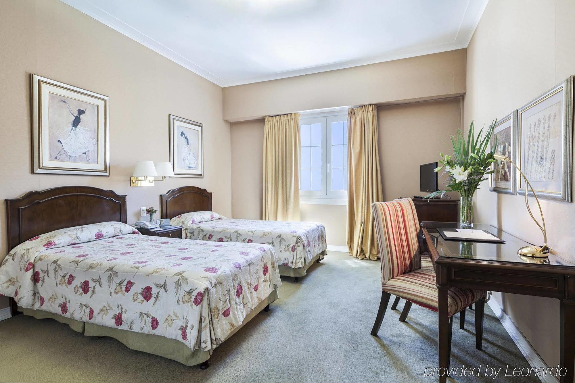 Claridge Hotel Buenos Aires Zewnętrze zdjęcie A room at the hotel